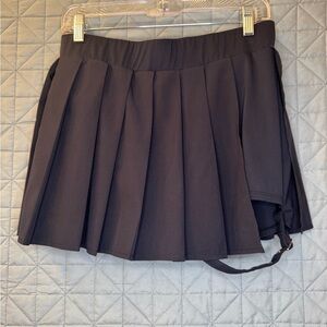 Black Pleated Women's Skirt